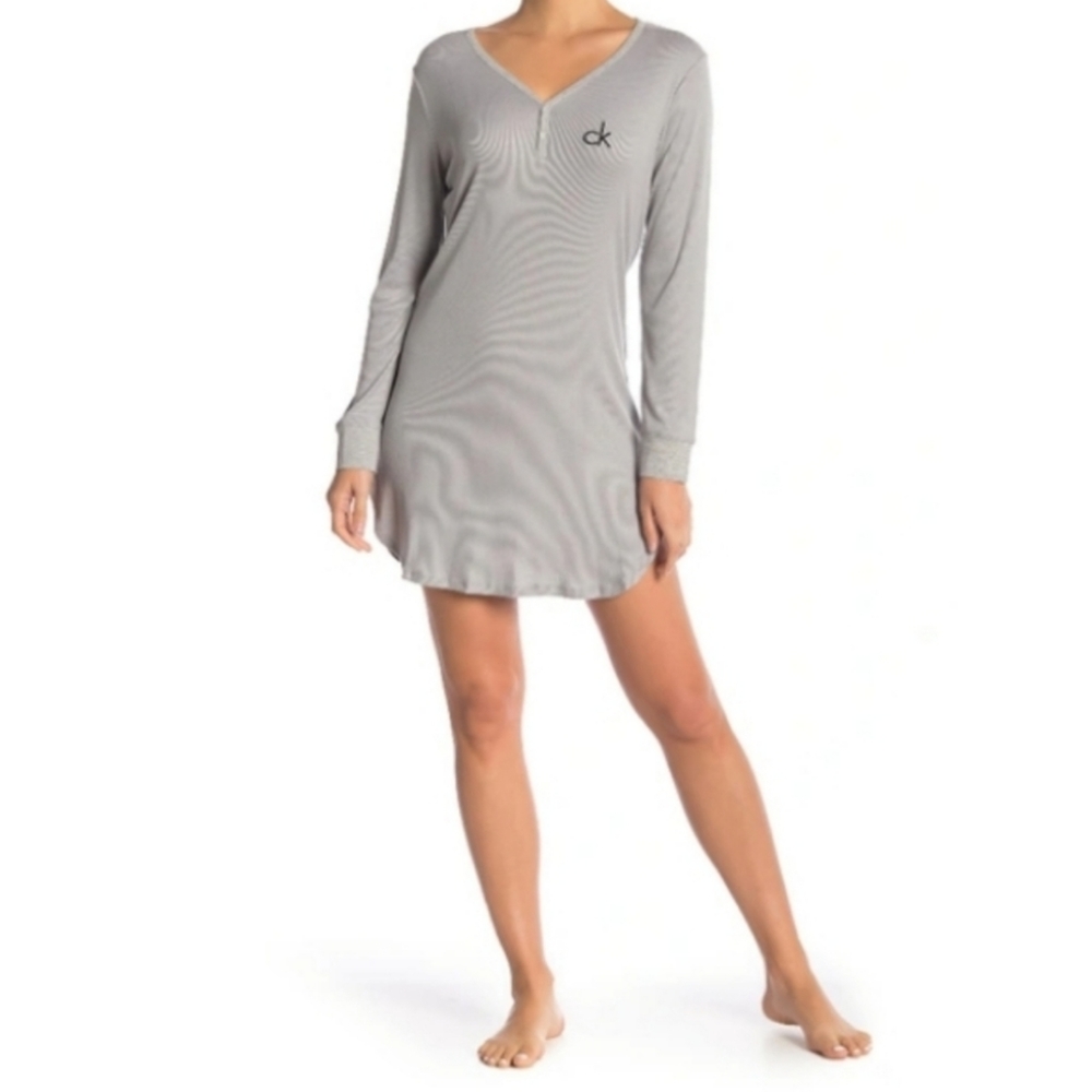 🥰 Calvin Klein Sleepshirt Gown